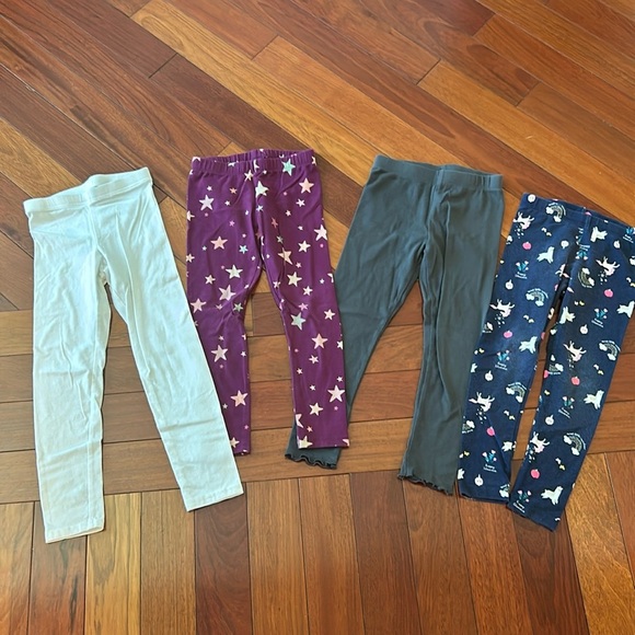Lot of girls leggings, all are a size 6 except one is a 5. - Picture 1 of 14
